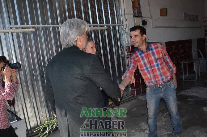 AK Parti Manisa Milletvekili Recai Berber’den Emeklilere Sürpriz